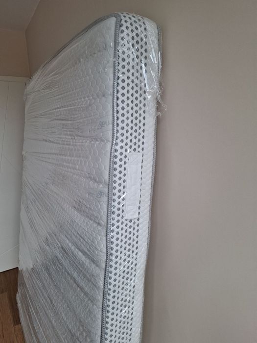 Матрак двулицев Magniflex VIVO 160/200 като нов