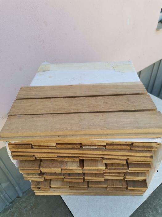 Vînd parchet stejar