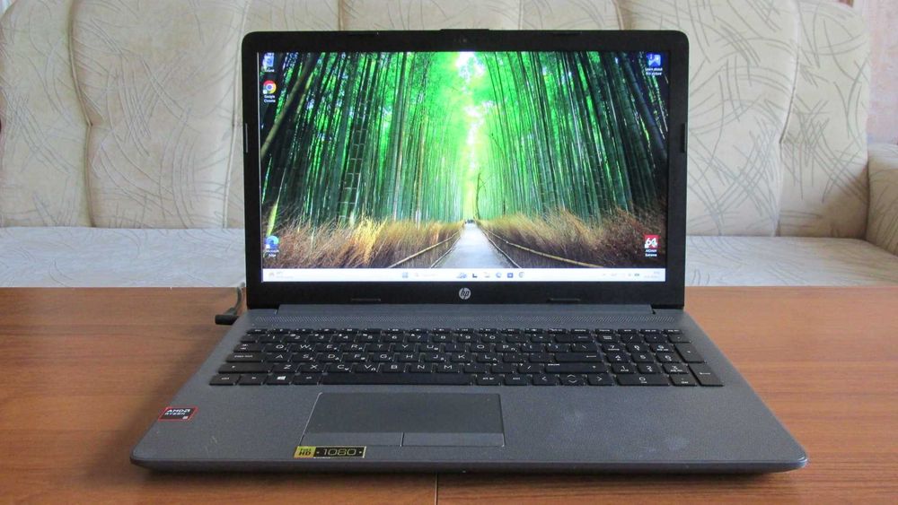 15.6 инча HP с Ryzen 3,DDR4,SSD,Full HD лаптоп