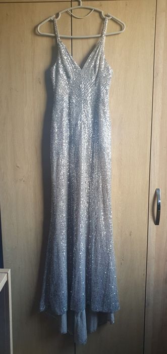 Официални рокли с пайети