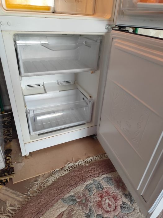 Продам холодильник Indesit No frost