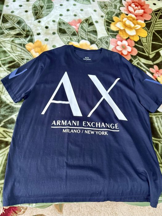 Продам футболку Armani Exchange