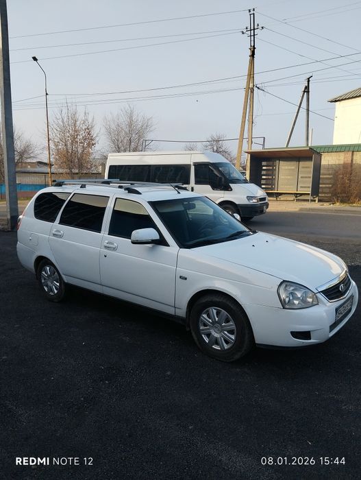 Приора сатылады.