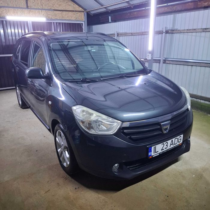Vând Dacia Lodgy