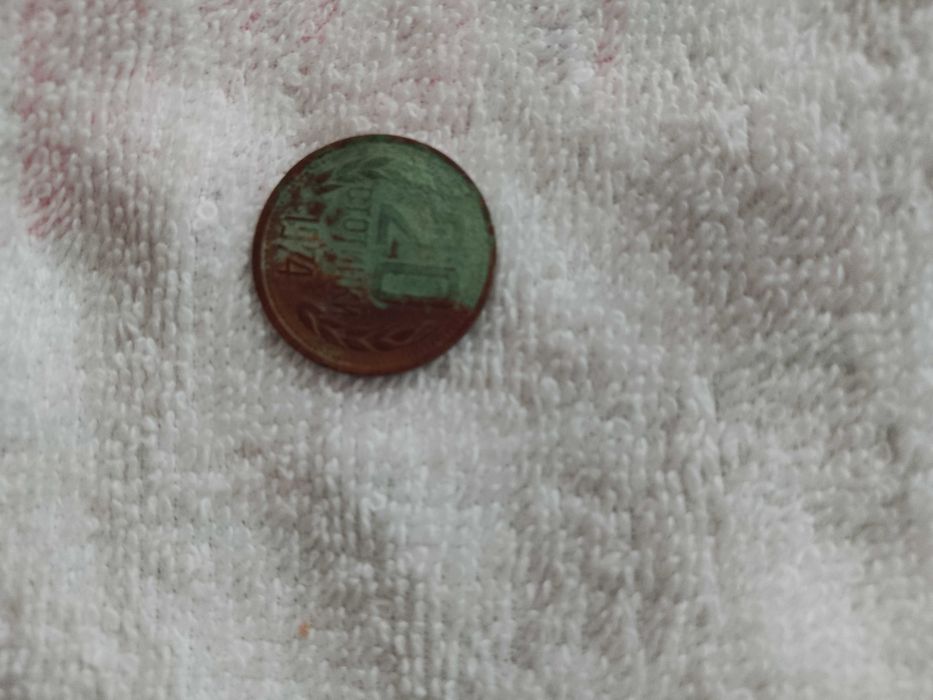 Монети.                 .