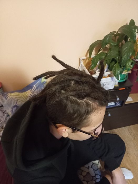 Fac dreaduri/dreads/dreadlocks