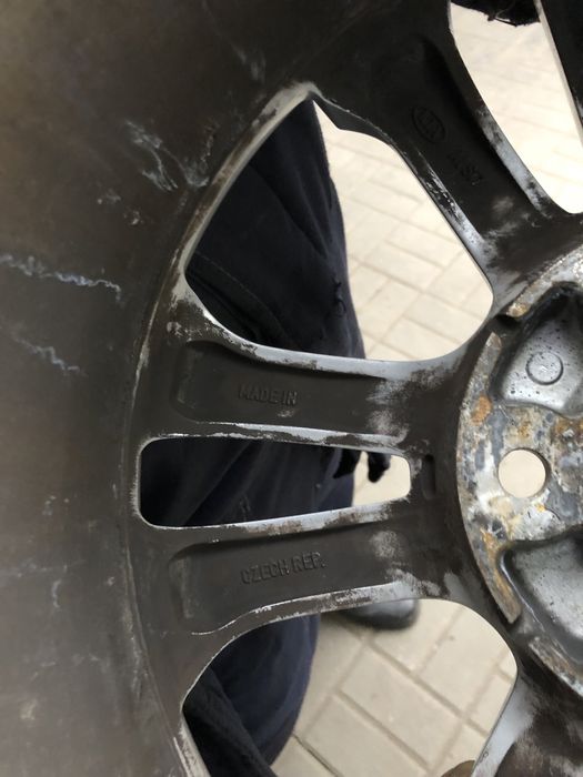 Диски на КИА оригинальные r16