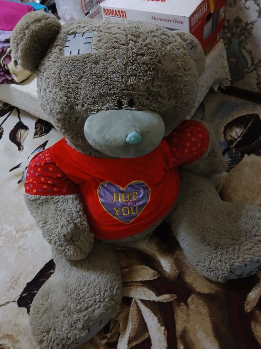 Tedy ayiq xolati a'lo yengi sotiladi (срочно)