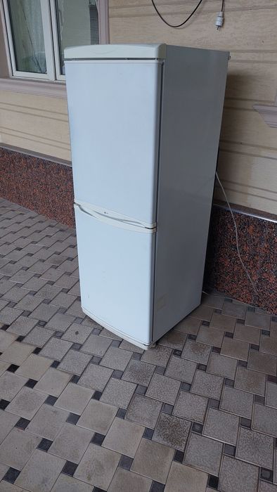 Продам холодильник LG