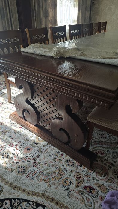 Продается 5м стол, из натурального дерева