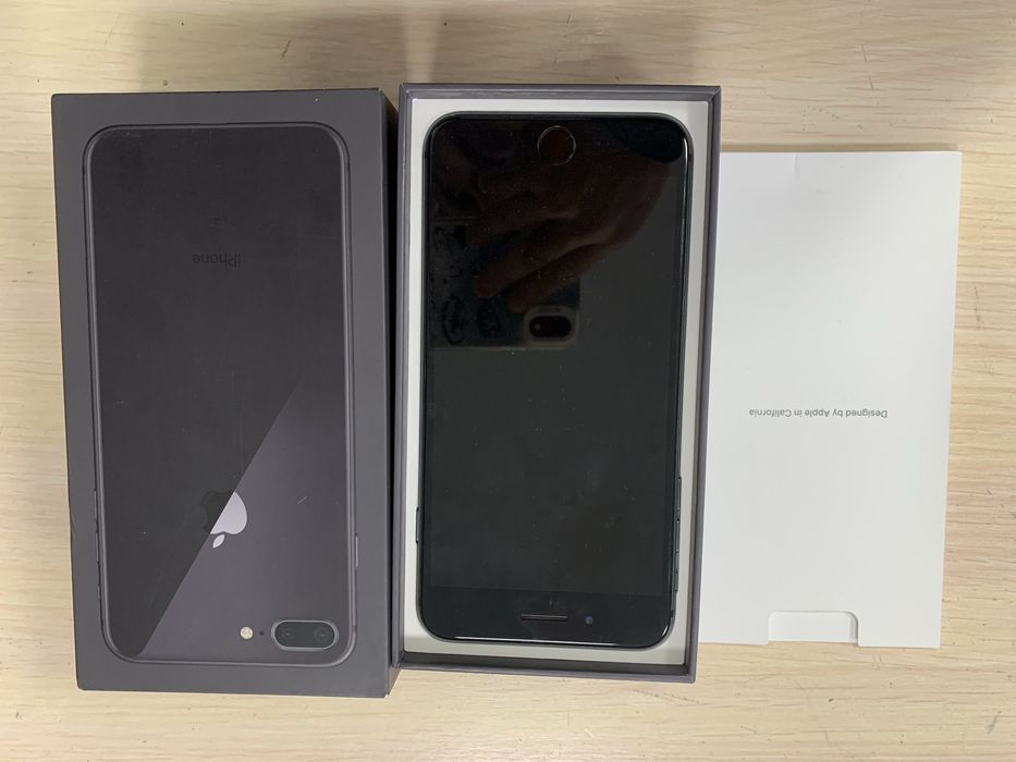 Айфон 8+ 64гб с коробкой