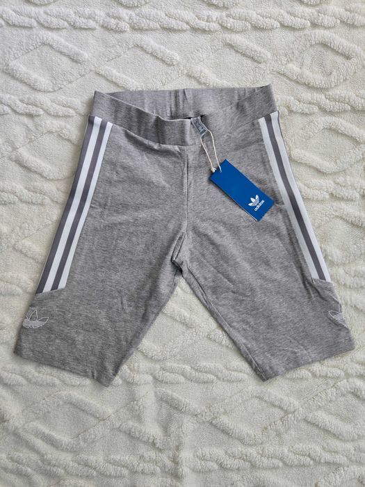 Дамски къс клин ADIDAS, размер XS