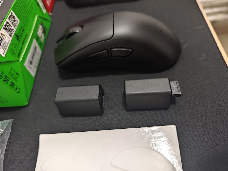 Razer deathadder V3 hyperspeed "8 k" + cadou Hyper x Haste 2