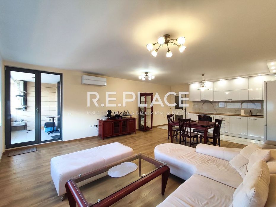 Продава се Тристаен апартамент в Варна, Център - 150 кв.м за 2241 €/кв.м - Снимка #2