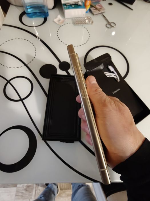 Samsung S24 ultra 12/512 GB liber retea