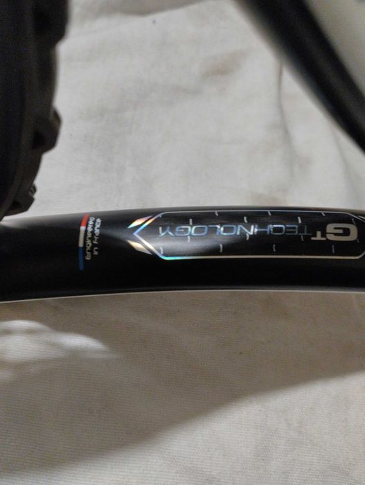 Ракета за тенис на корт