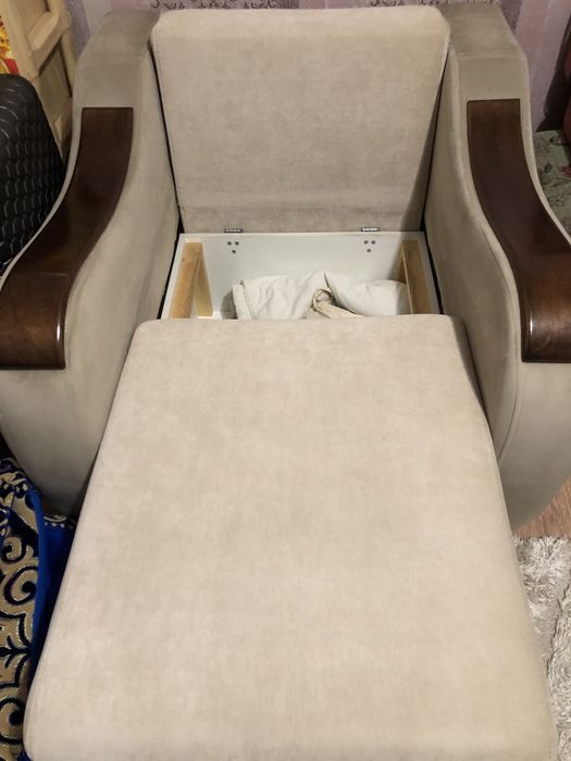 Раскладной диван с креслом