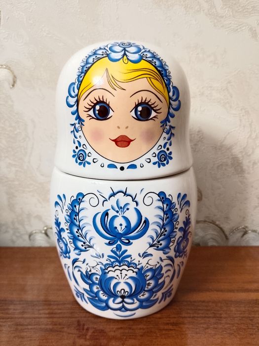 Чайницы коллекционные "Матрёшки". Новые