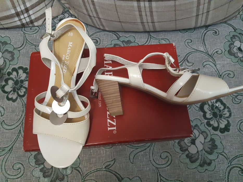 Босоножки. Модель Marco Tozzi