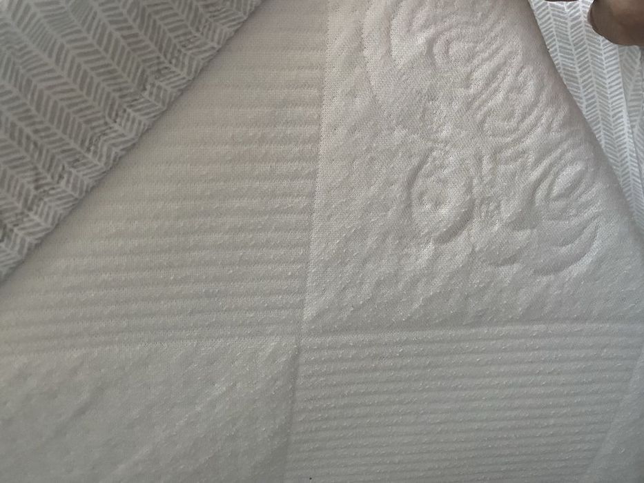 Бебешко креватче  Baby expert by Swarovski+италиански матрак от пяна