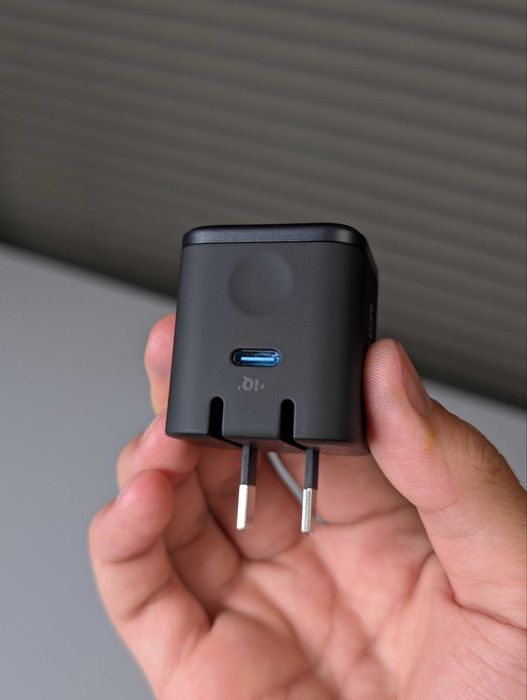 Anker 45W Display charger
