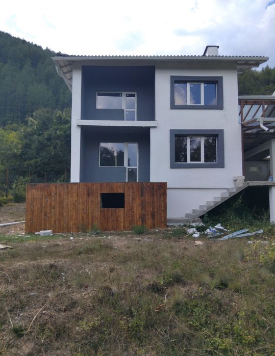 Продава къщи в с.Пастух