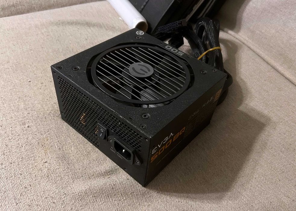 Sursa PC EVGA 500BQ 500W 80 Plus Bronze semi modulara completa