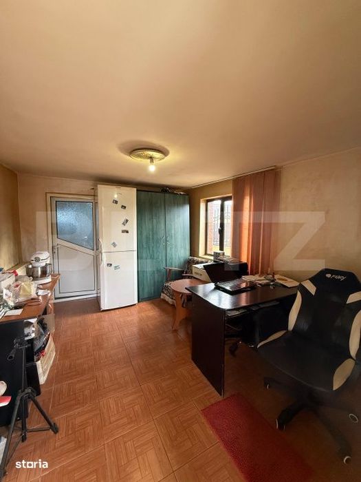 Casa de vanzare, la 11 km de Targu Jiu