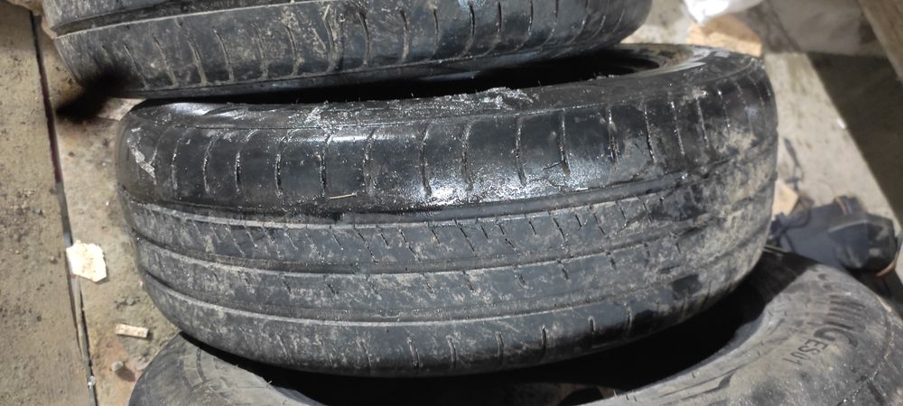 Продам резину летнию