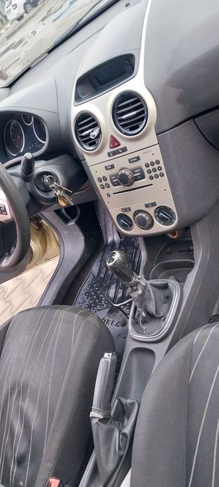 Opel corsa 1,2 benzina 2008 + GPL