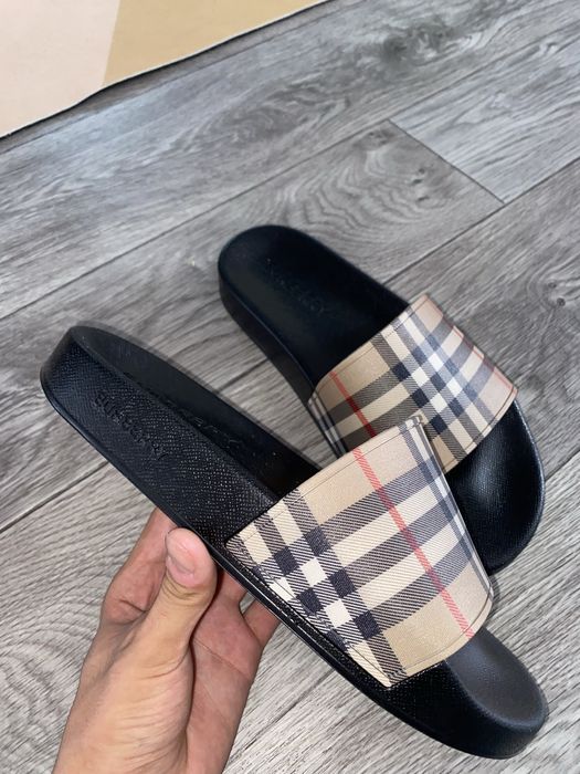 Шлепанцы Burberry