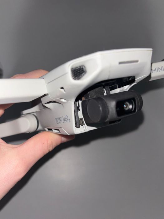 Drona DJI mini 2