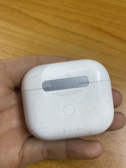 Продам AirPods 3