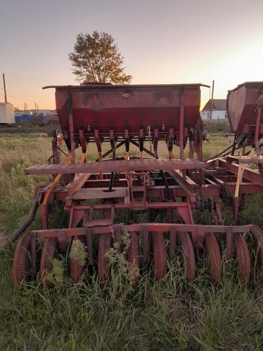 Продам сеялки 5 банок