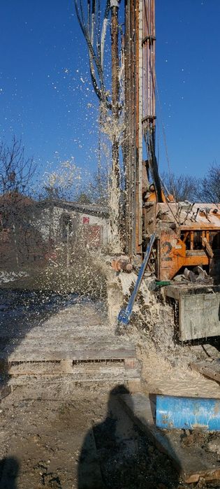 Сондажи за вода на всякакви терени дълбочина до 150 метра