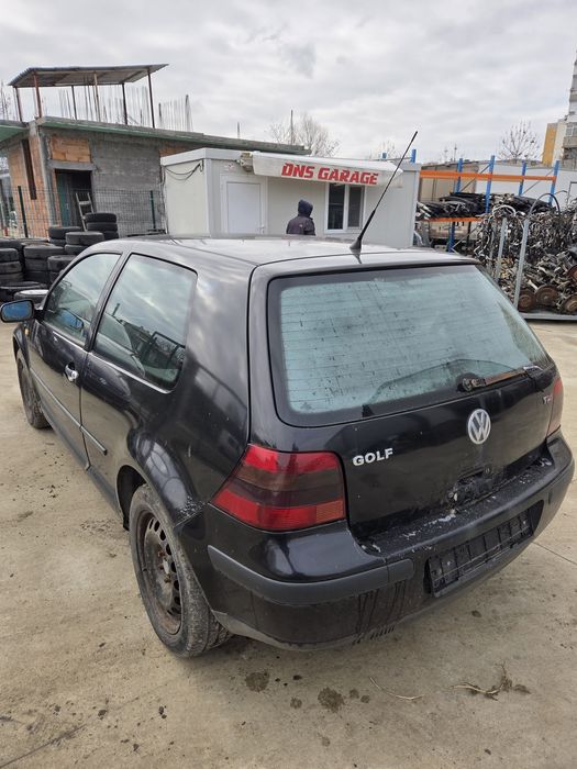 Golf 4 1.9 TDI 101кс. (НА ЧАСТИ)