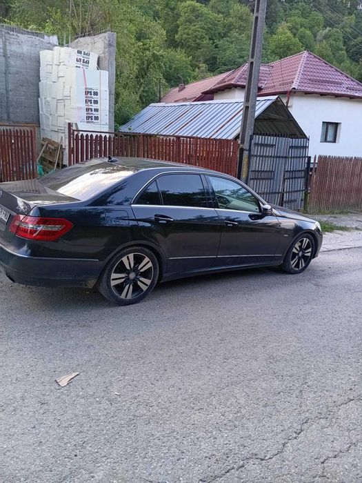 Mercedes E350 4matic 2010