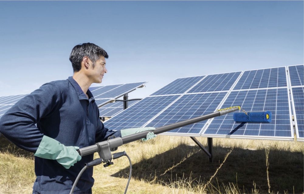 Ротационна четка Karcher за почистване на соларни панели и фасади