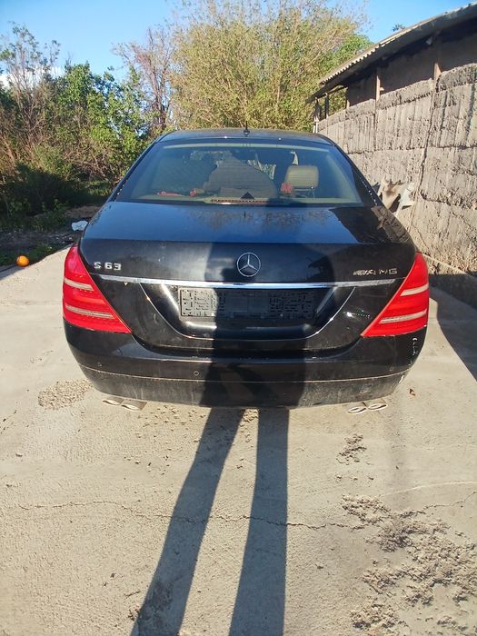 Крыло на мерседес W221