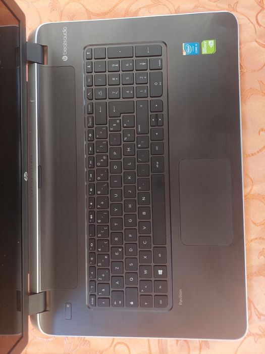 Laptop HP Pavilion i5