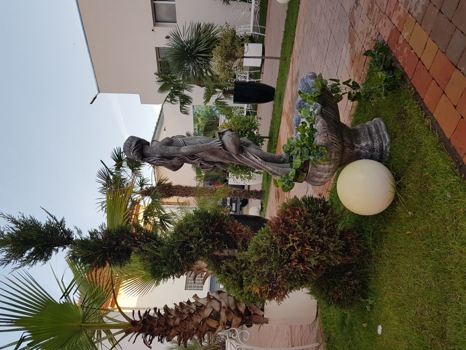 Fantana arteziana F20,fantani arteziene din beton,statuete din beton