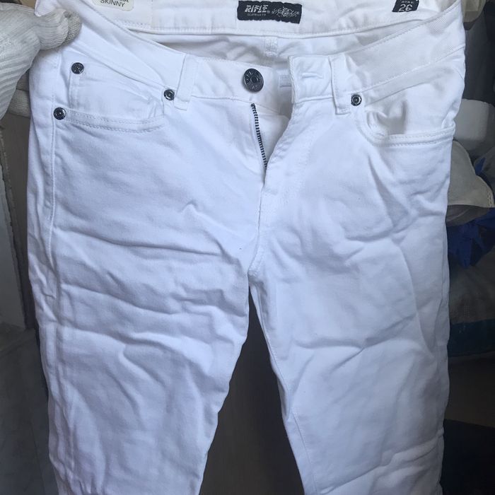 Джинсы разных размеров