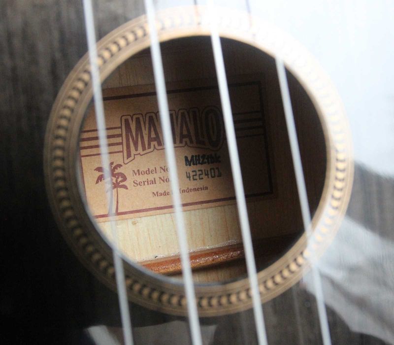 Mahalo  Concert Ukulele Hano