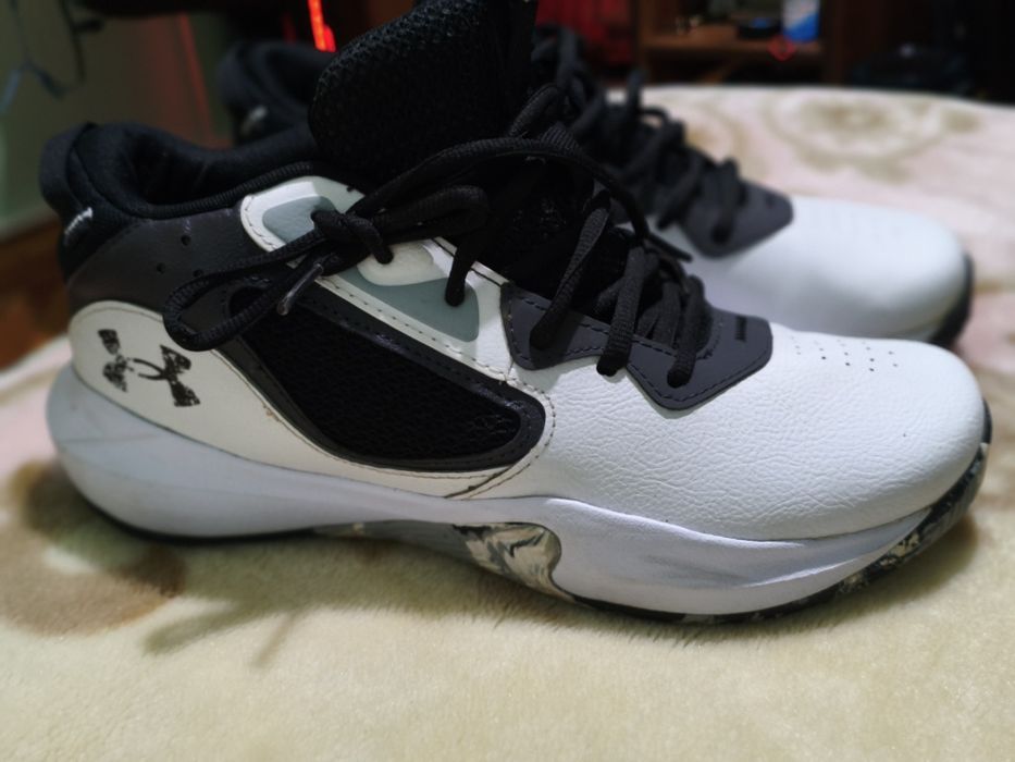 Ghete baschet Underarmour Jet 23