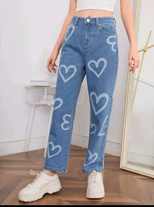 Детски дънки и тениска на SHEIN