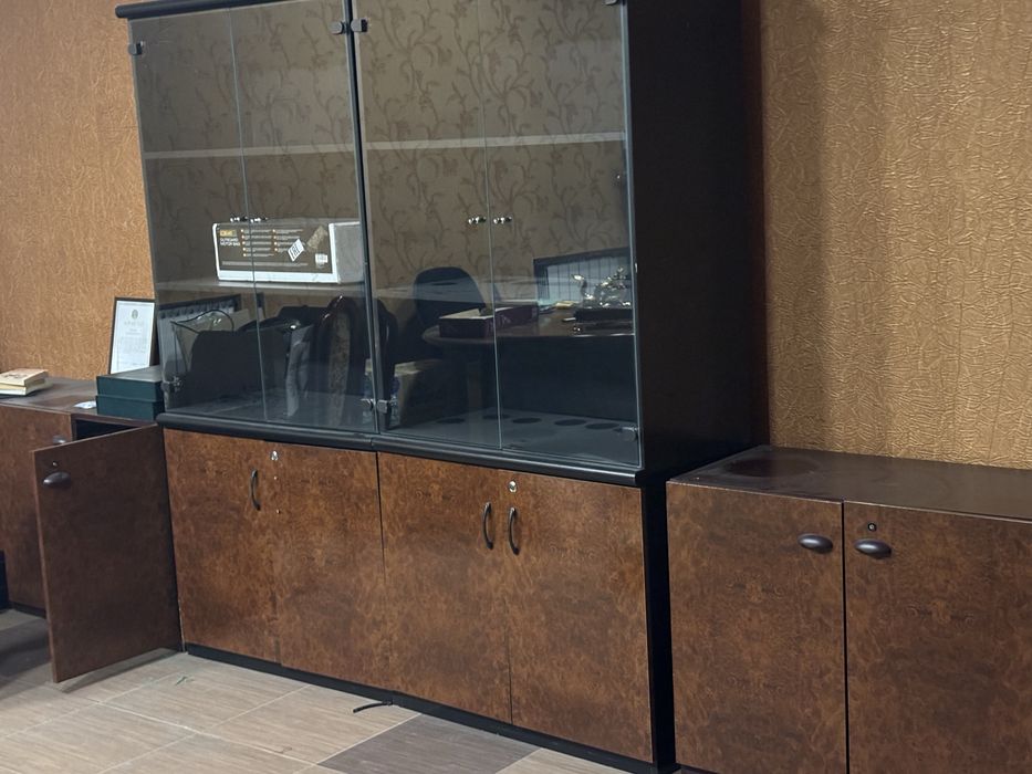 Офисная мебель разная