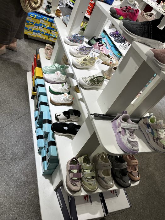 Продам полки для магазина