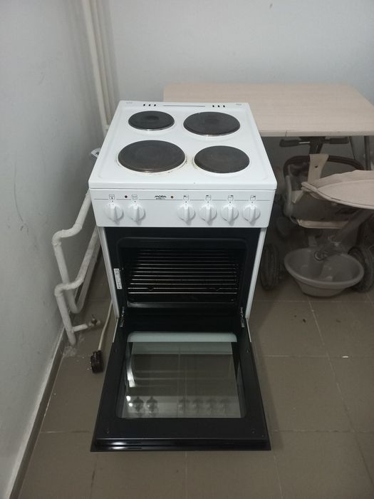 Продам электрическую плиту