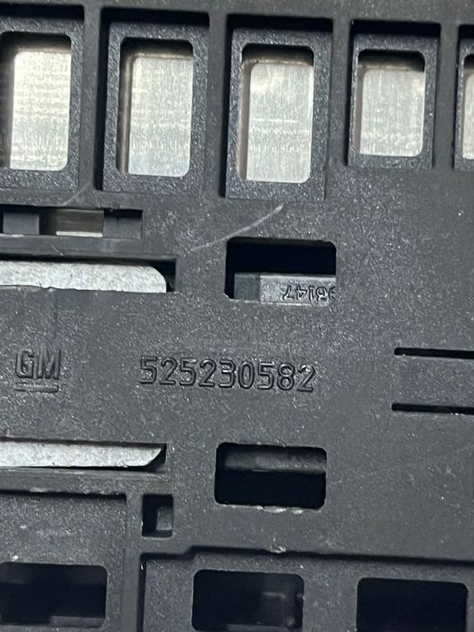 Panou Sigurante Borna Baterie Pozitiva Opel Insignia A Country Tourer