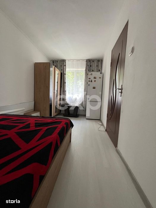 Vanzare 2 camere mobilat si utilat modern parter central Gaesti